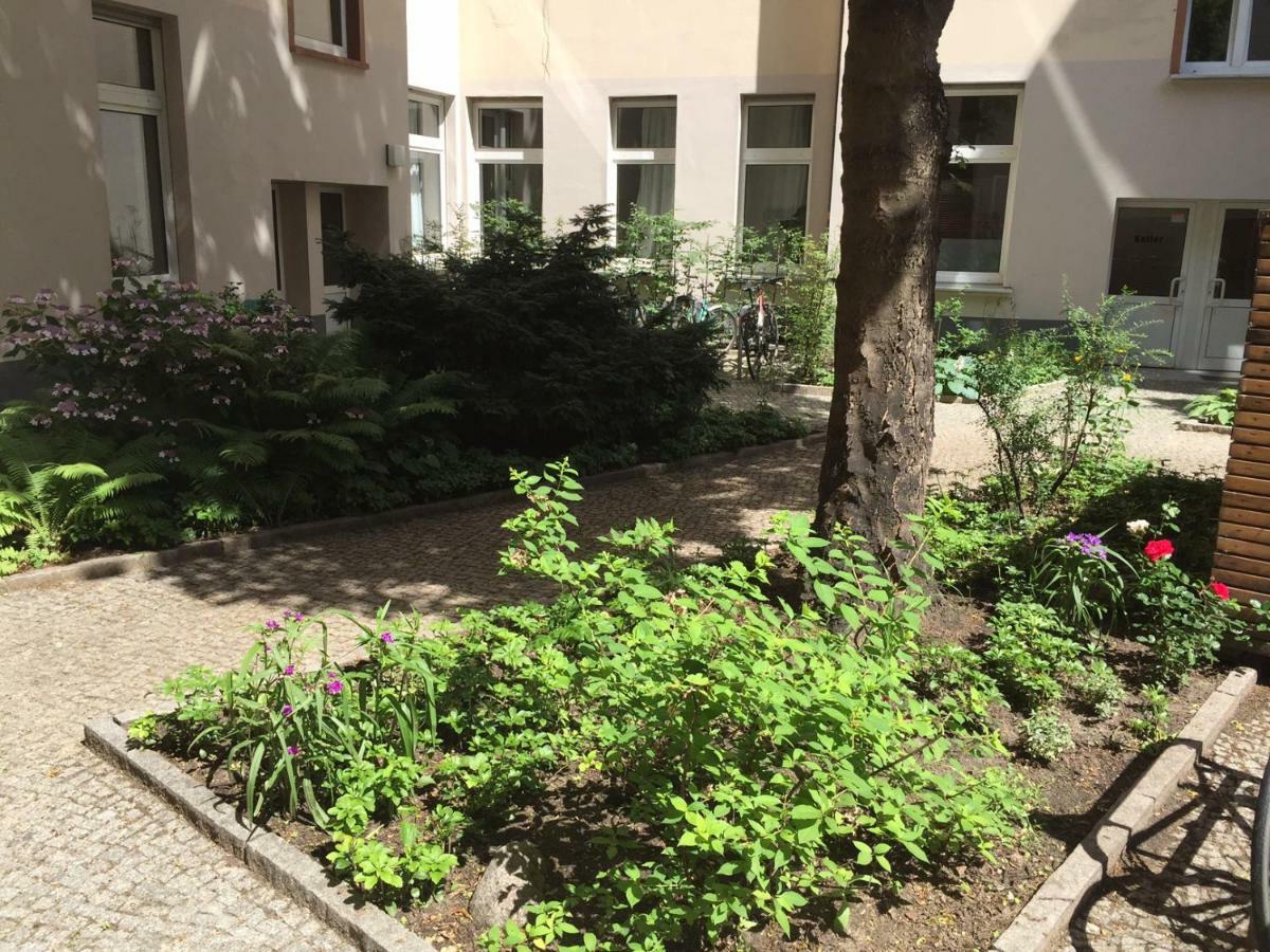Upmarket Studio With Balcony In Friedrichshain Διαμέρισμα Βερολίνο Εξωτερικό φωτογραφία